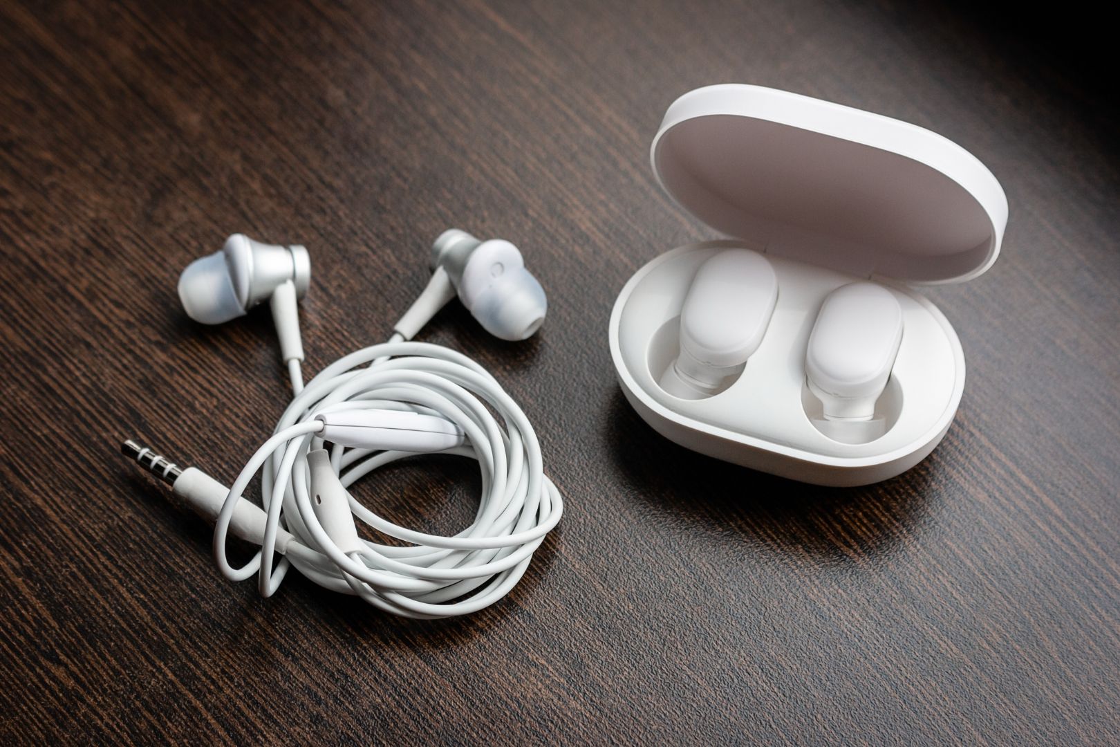 Diferenca entre Fone de Ouvido Bluetooth e TWS
