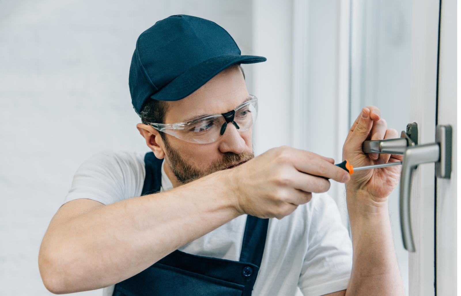 Quanto custa abrir uma porta trancada por fora